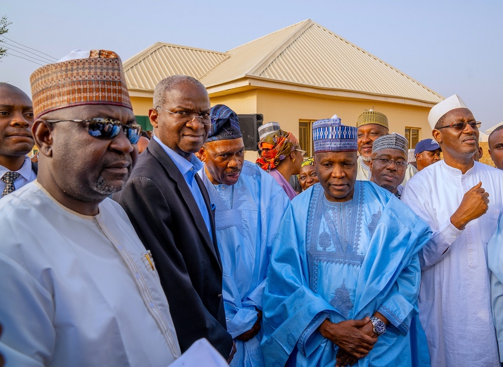 Hon  Minister of Works and Housing  Mr Babatunde Fashola SAN  2nd  left   Minister of State in the Ministry  Engr  Abubukar Aliyu  left  Governor of Gombe State  Alhaji Muhammadu Inuwa Yahaya   2nd right   Managing Director CEO  Federal Mortgage Bank of Nigeria  FMBN    Arc  Ahmed Musa Dangiwa  right  and Chairman  Board of Directors FMBN  Dr  Adewale Adeeyo  middle   during the Commissioning of Gombe State Investment Housing Estate Under the Federal Mortgage Bank of Nigeria FMBN  Estate Development Loan  EDL  Window at the Project Site  along Dukku Road   Gombe   Gombe State on Thursday  20th  February 2020