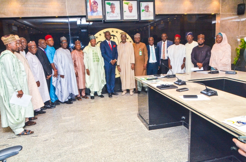 Hon. Minister of Housing and Urban Development, Arc. Ahmed Musa Dangiwa Inaugurates 10th Board of QSRBN. Tuesday 26th-03-2024