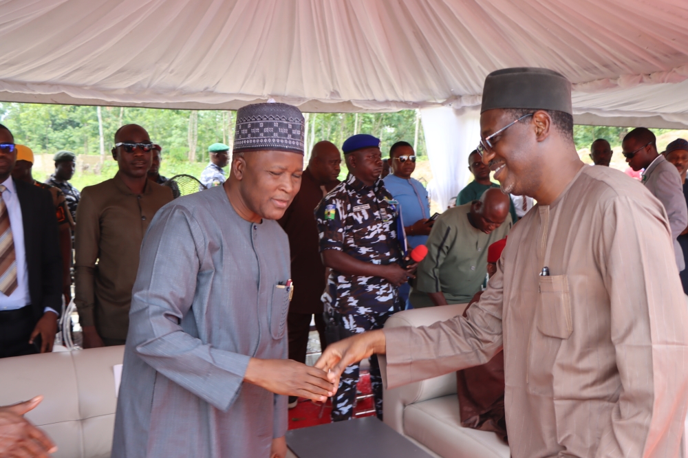 His Excellency, Rt. Hon. (Elder) Sheriff Francis Orohwedor Oborevwori, Governor, Delta State, Represented by the Deputy Governor, H.E, Sir. Monday Onyeme, FCA, Honourable Minister of Housing and Urban Development, Arc. Ahmed Musa Dangiwa FNIA and other management staff at the Official Ground Breaking ceremony of the 250 Housing Units Renewed Hope Estate, Ekpan, Uvwie LGA, Delta State on the 29th June, 2024