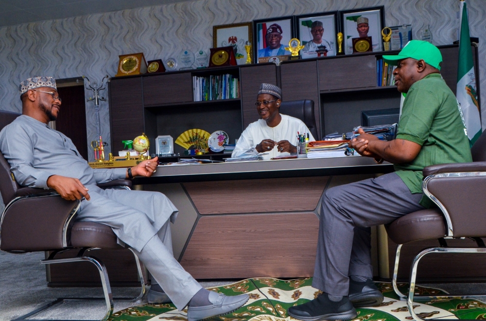 Thursday,  October 10th, 2024: Governor of Zamfara State, Dr Dauda Lawal Dare Courtesy visit to the Hon Minister of Housing and Urban Development,  Arc Ahmed Musa Dangiwa