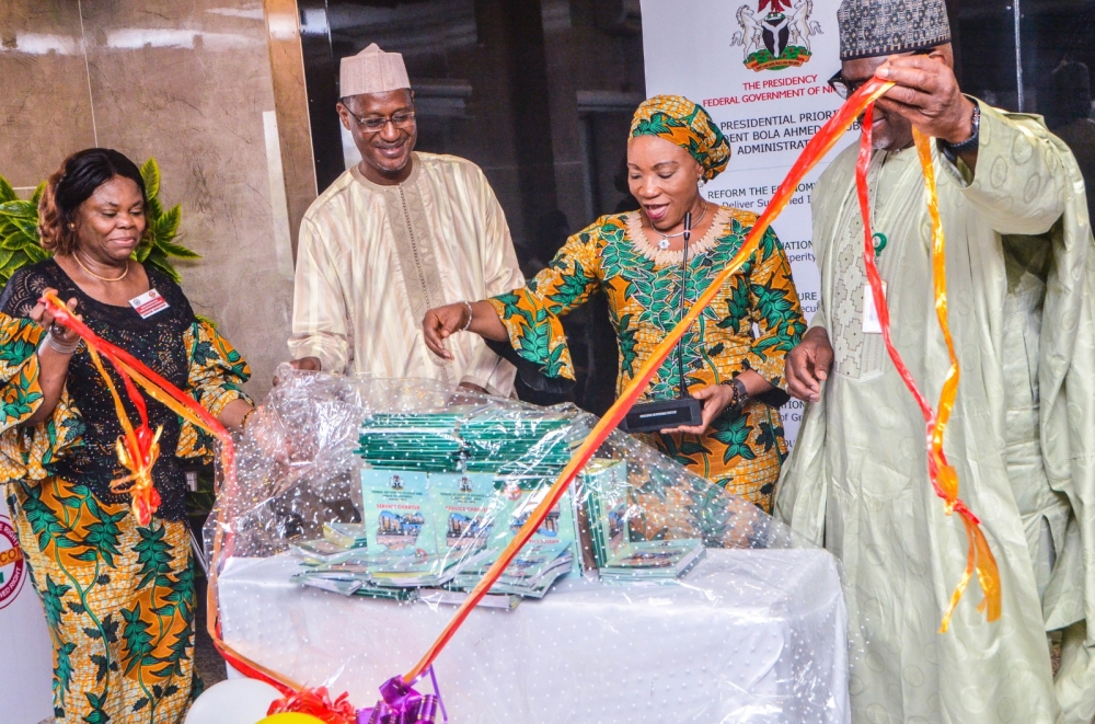 Hon Minister, Arc Ahmed Dangiwa,  Hon Minister of State, Yusuf Ata, Permanent Secretary Dr Shuaib Belgore and the SERVICOM Presidency, National Coordinator, Mrs Nnenna Akameje during the launch of the Federal Ministry of Housing and Urban Development Service Charter, Wednesday,  April 9th, 2025