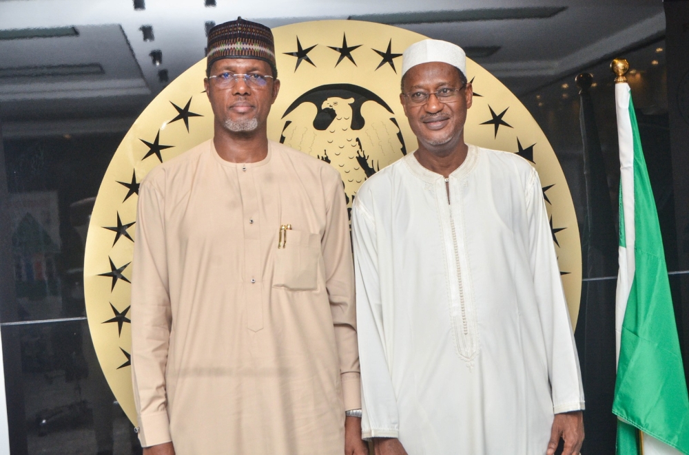 National leadership of Association of Senior Civil Servant of Nigeria (ASCSN), on a Courtesy visit to the Hon. Minister of Housing and urban Development, Arch. Ahmed Musa Dangiwa, Tuesday 29th April, 2025