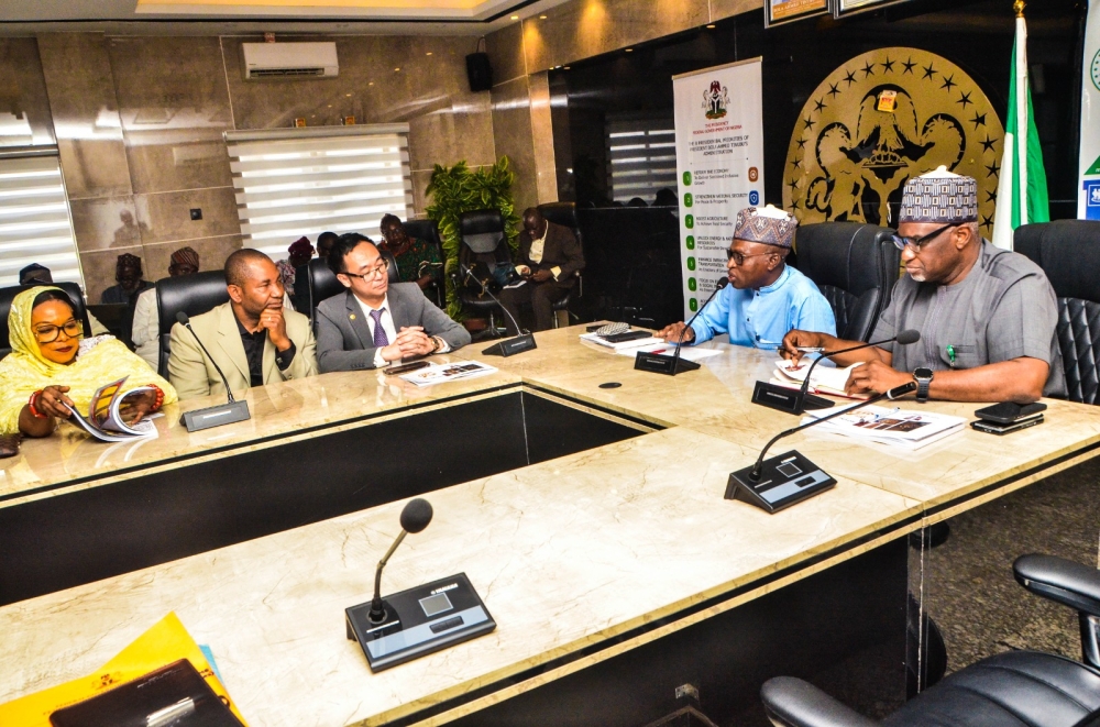 Meeting of the Hon Minister of State,  Housing and Urban Development,, Rt Hon Abdullahi Yusuf Ata and Permanent Secretary,  Dr Shuaib Belgore with the Vietenese Ms Allen Le & Partners Investment Consulting Joint Company
