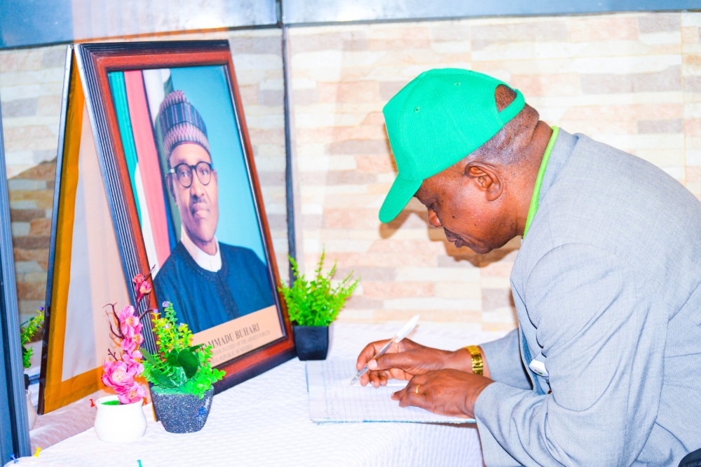 The Permanent Secretary,  Federal Ministry of Housing and Urban Development,  Dr Shuaib Belgore, led Management staff of the Ministry to sign the condolence register in honour of the late former President of the Federal Republic of Nigeria, His Excellency Muhammadu Buhari, GCFR, at the FMHUD heaquarters,  Mabushi, Abuja.